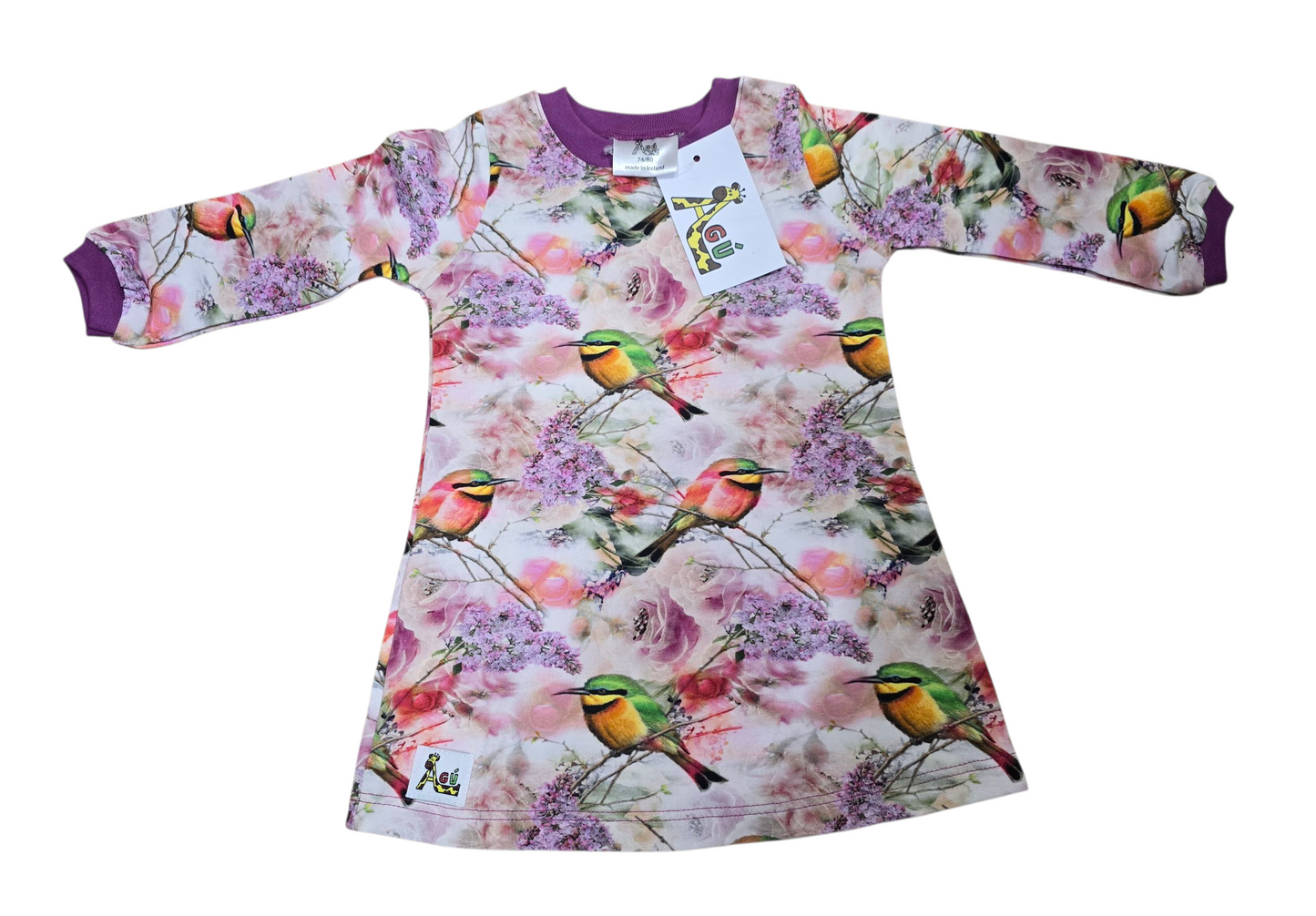 Fjólubláir fugla kjólar