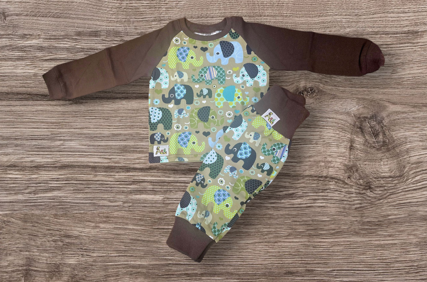 Ljósbrúnar fílabuxur