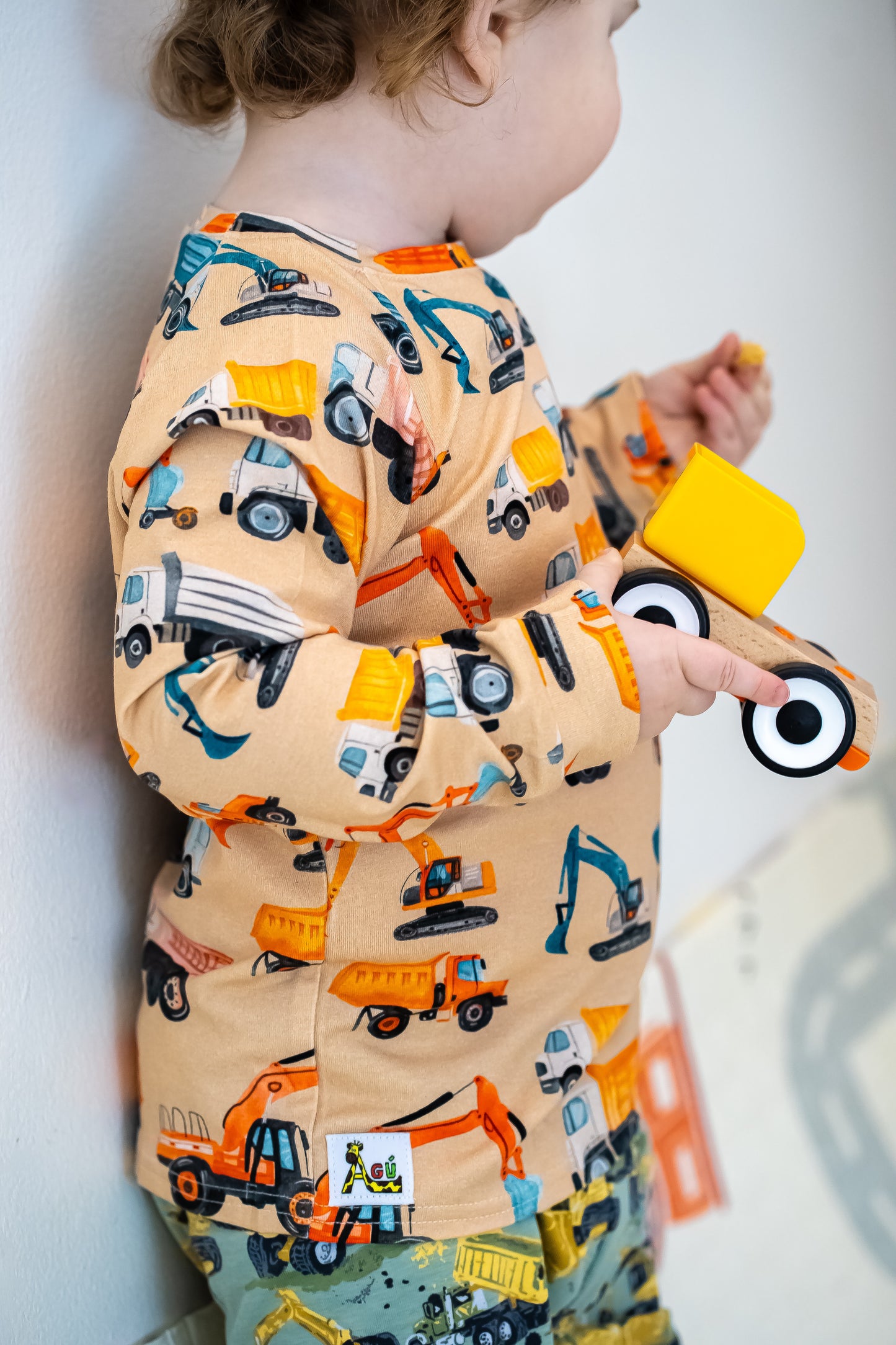 Glæný falleg bílapeysa