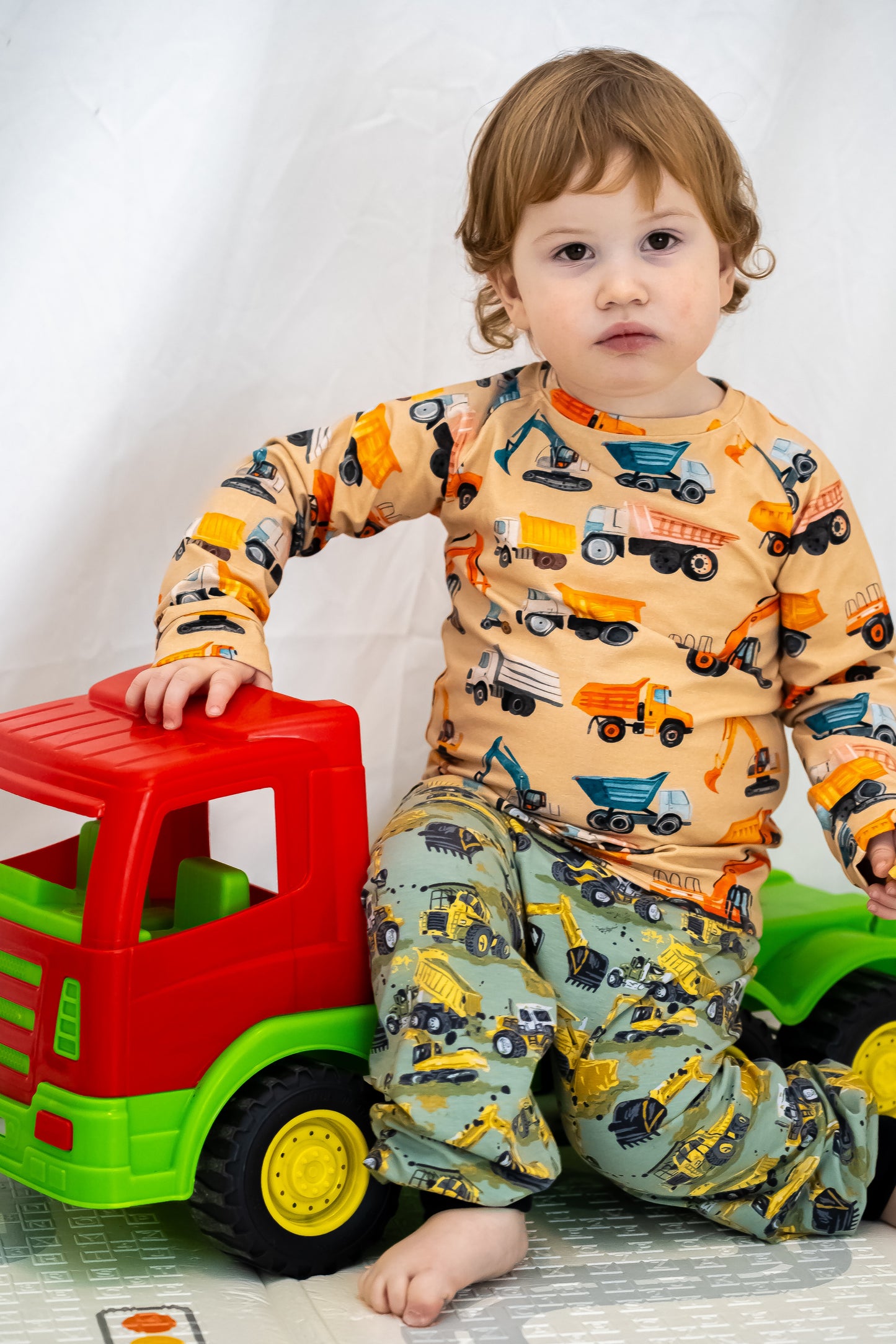 Glæný falleg bílapeysa