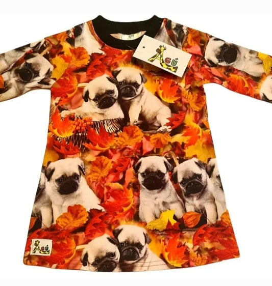 Fallegur kjóll með pug hunda mynstri